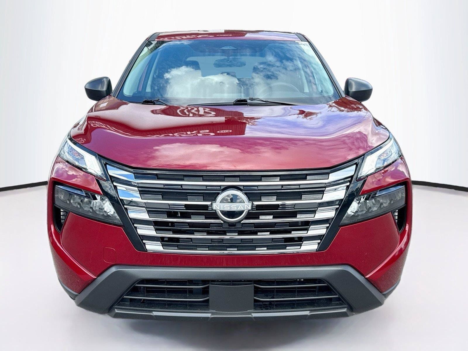 Used 2025 Nissan Rogue S FWD image 8