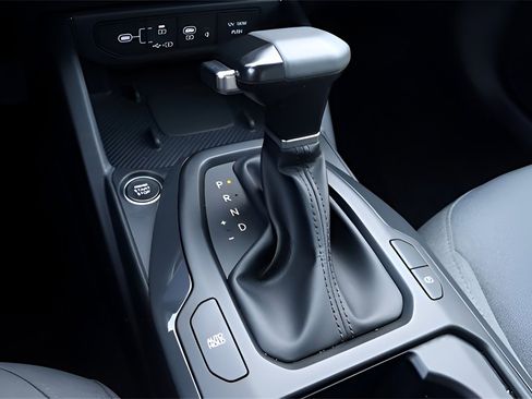 Used 2025 Kia K4 EX image 27