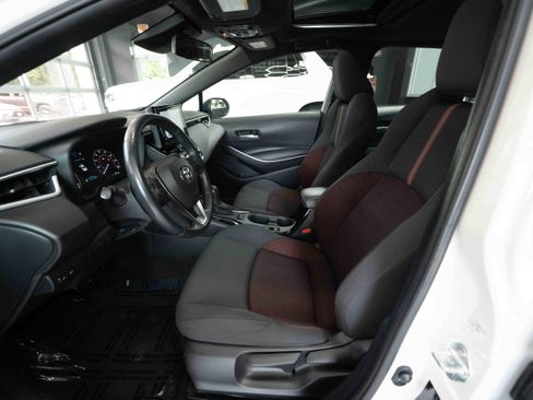 Used 2024 Toyota Corolla SE w/ SE Premium Package FWD image 9