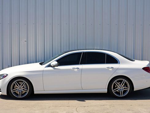 Used 2019 Mercedes-Benz E 300 w/ Premium 1 Package image 43