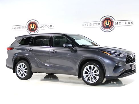 Used 2021 Toyota Highlander Limited image 10