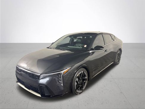 Used 2025 Kia K4 GT-Line w/ GT-Line Sunroof Package image 2