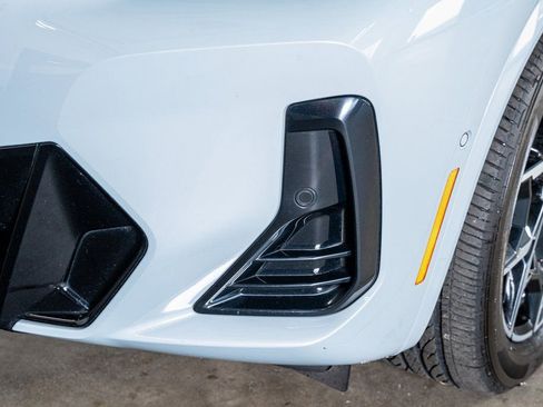 Used 2023 BMW X4 M40i w/ Premium Package image 14