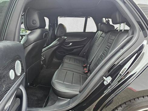 Used 2018 Mercedes-Benz E 400 4MATIC Wagon image 15