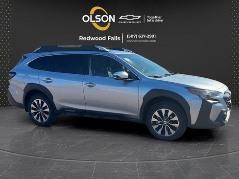 Used 2024 Subaru Outback Touring XT AWD/4WD image 4