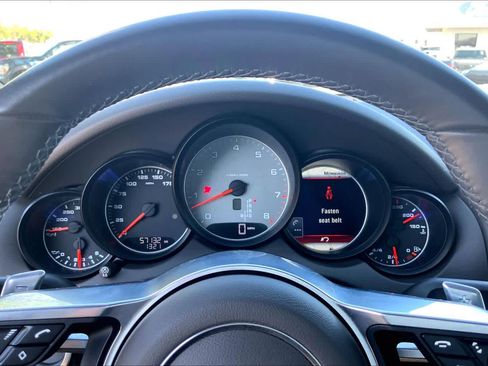Used 2018 Porsche Cayenne S AWD/4WD image 25
