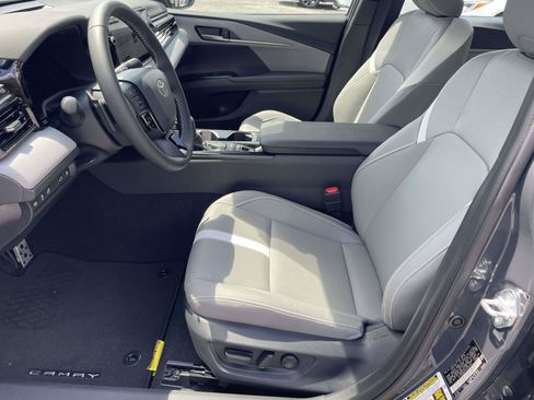Used 2026 Toyota Camry SE w/ Multimedia Upgrade Package FWD image 13