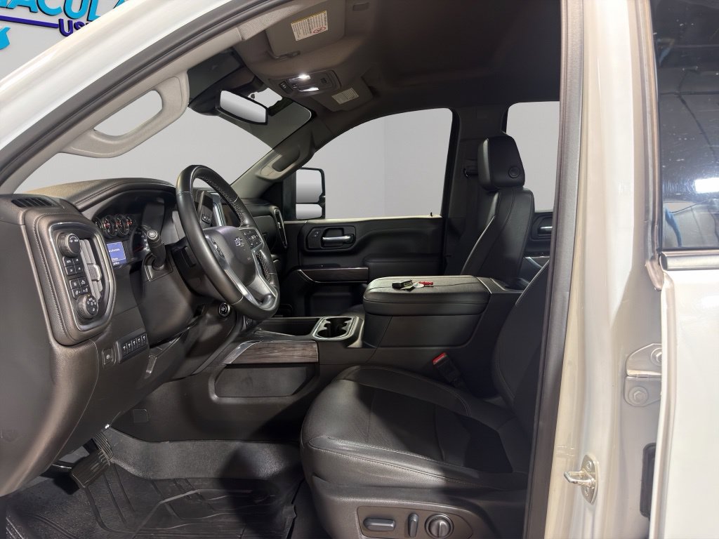 Used 2023 Chevrolet Silverado 3500 LTZ w/ LTZ Plus Package AWD/4WD image 9