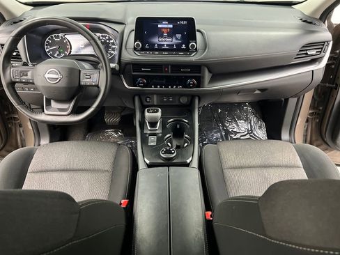 Used 2025 Nissan Rogue SV AWD/4WD image 34