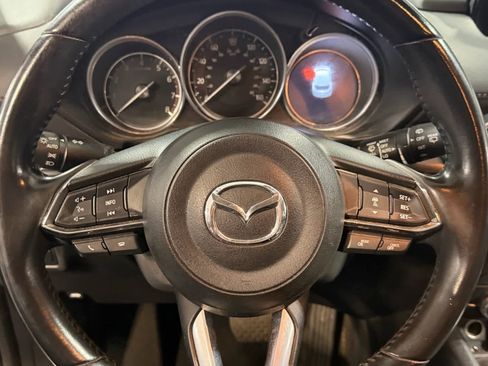 Used 2019 MAZDA CX-5 Touring image 12