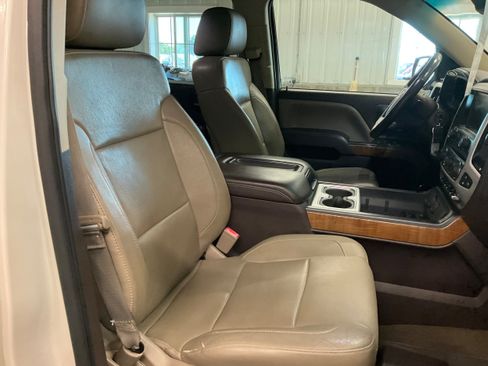 Used 2015 GMC Sierra 1500 SLT w/ SLT Crew Cab Value Package AWD/4WD image 29