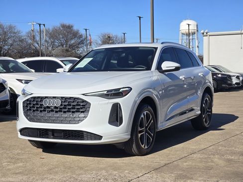 Certified 2025 Audi Q5 Premium Plus w/ Premium Plus image 4