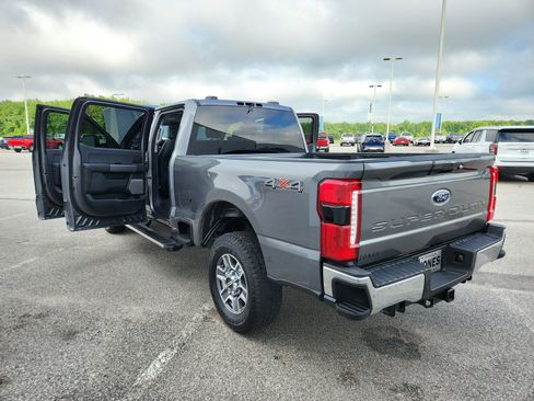 Used 2025 Ford F250 Lariat AWD/4WD image 16