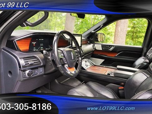 Used 2018 Lincoln Navigator L Reserve w/ Technology Package AWD/4WD image 12