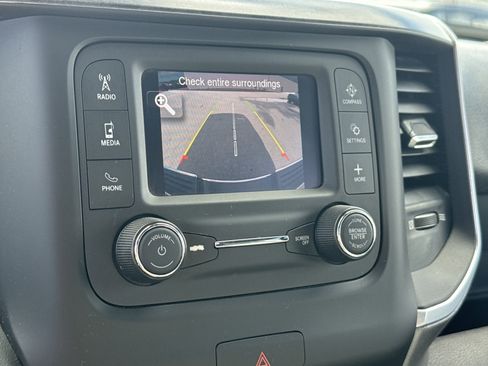 Used 2021 RAM 2500 Big Horn image 33