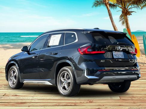 Used 2024 BMW X1 xDrive28i w/ Convenience Package AWD/4WD image 4