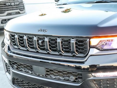 New 2026 Jeep Grand Cherokee L Limited AWD/4WD image 6