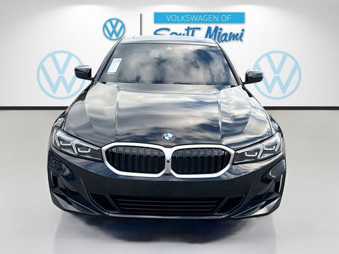 Used 2023 BMW 330i Sedan w/ Premium Package image 2