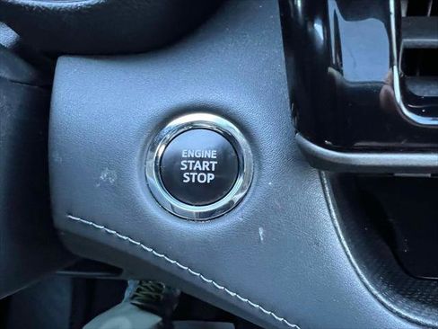 Certified 2023 Toyota Highlander XLE image 31