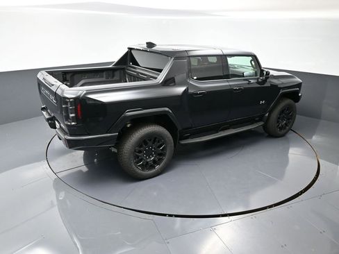 New 2025 GMC Hummer EV 2X w/ LPO, Sport Package image 37