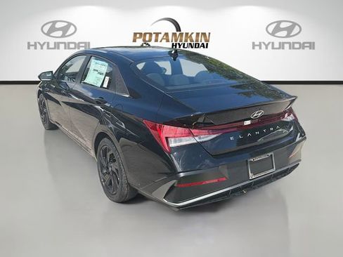 New 2026 Hyundai Elantra SEL Sport Premium FWD image 7