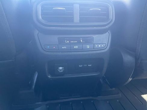 Used 2024 Honda Pilot TrailSport image 30