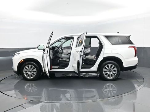 Used 2023 Hyundai Palisade SE image 31