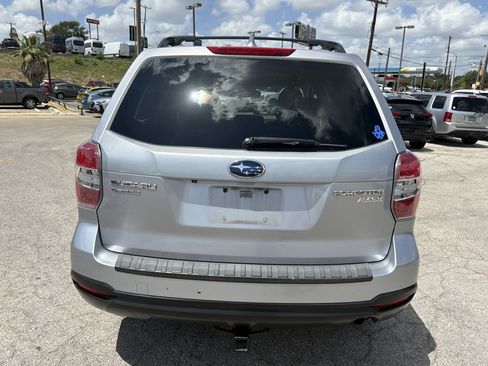 Used 2016 Subaru Forester 2.5i Premium AWD/4WD image 5