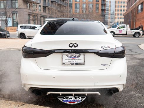 Used 2018 INFINITI Q50 Red Sport 400 w/ Sensory Package (Sport) image 6