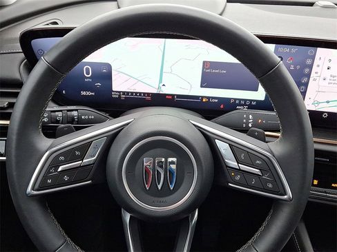 Used 2024 Buick Envision Avenir image 21