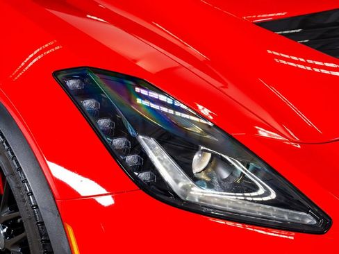 Used 2018 Chevrolet Corvette Z06 RWD image 10