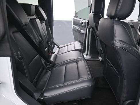 New 2026 Ford Bronco Outer Banks AWD/4WD image 14