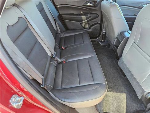 Used 2024 Chevrolet Trax ACTIV image 17