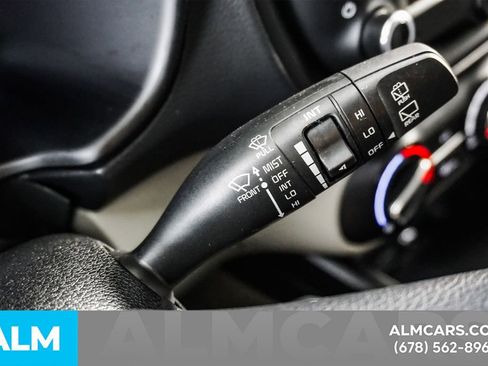 Used 2025 Kia Soul LX image 28