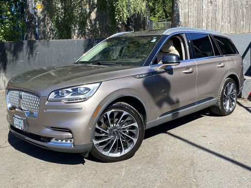 Used 2020 Lincoln Aviator Reserve w/ Equipment Group 202A AWD/4WD image 1