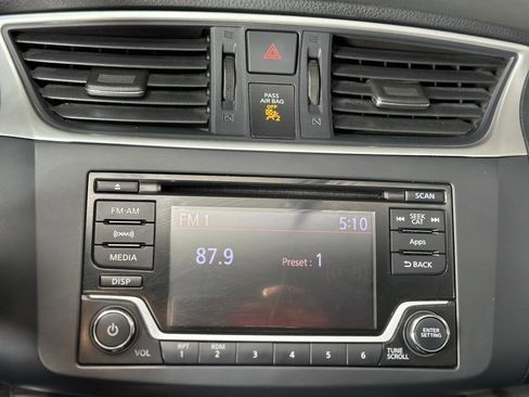 Used 2015 Nissan Sentra SV image 14