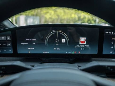 Used 2023 Lucid Air Touring AWD/4WD image 32