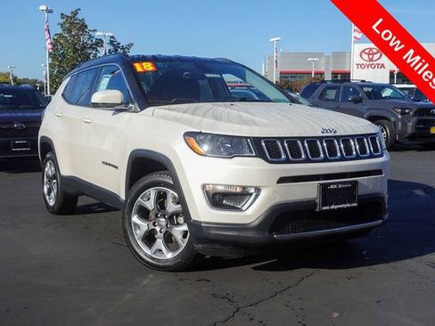 Used 2018 Jeep Compass Limited w/ Navigation Group image 2