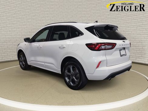 Used 2024 Ford Escape ST-Line AWD/4WD image 7