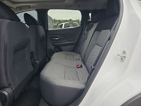 New 2026 Nissan Kicks SV w/ SV Premium Package FWD image 16