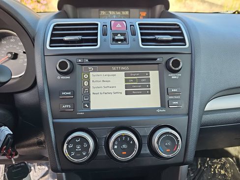 Used 2017 Subaru Forester 2.5i AWD/4WD image 22