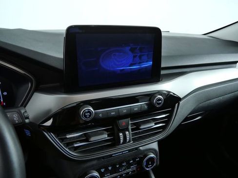 Certified 2025 Ford Escape Active w/ Cold Weather Package AWD/4WD image 18