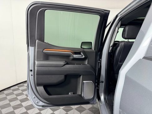 Used 2025 GMC Sierra 1500 Denali AWD/4WD image 31