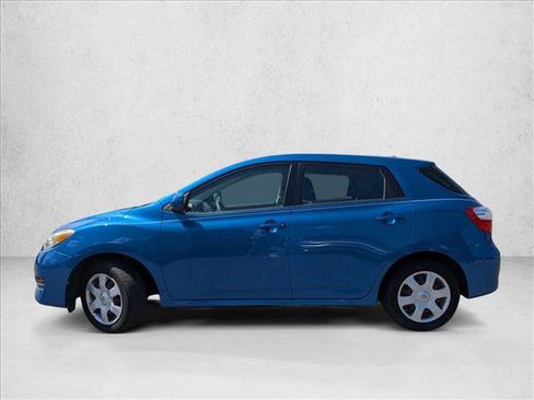 Used 2009 Toyota Matrix w/ PWR Pkg FWD image 4