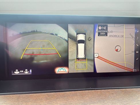 Used 2016 Lexus LX 570 4WD image 19