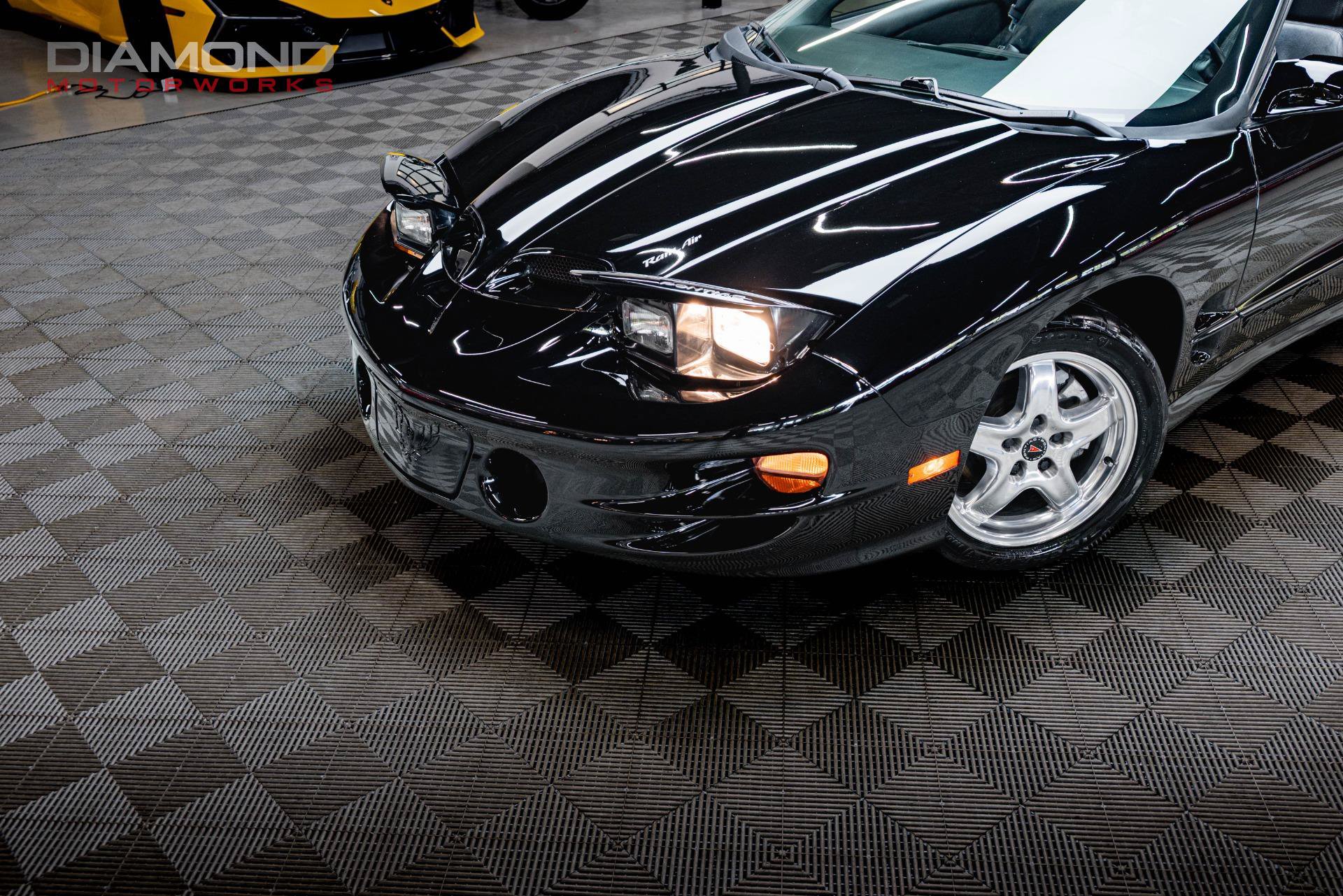Used 2002 Pontiac Firebird Trans Am RWD image 3