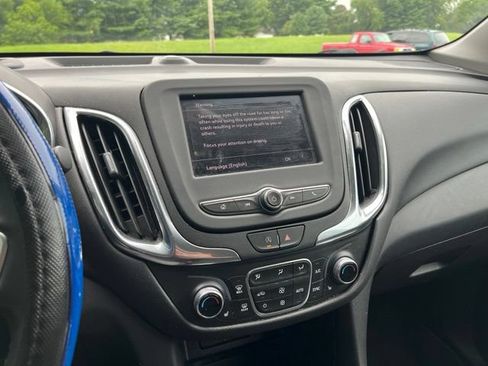 Used 2023 Chevrolet Equinox LT AWD/4WD image 13