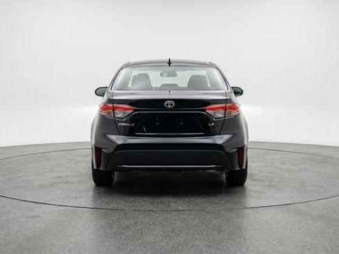 Used 2025 Toyota Corolla LE FWD image 7