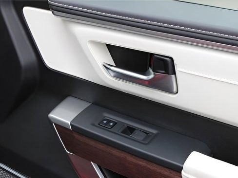 Used 2023 Toyota Sequoia Capstone image 30