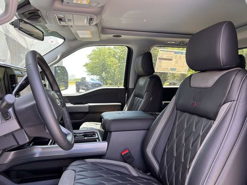 New 2026 Ford F250 Lariat w/ Black Appearance Package AWD/4WD image 11